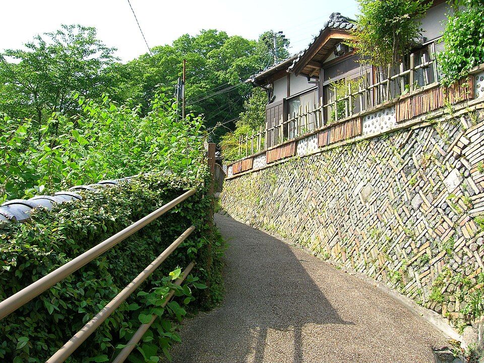 Kamagaki no Komichi (Seto)