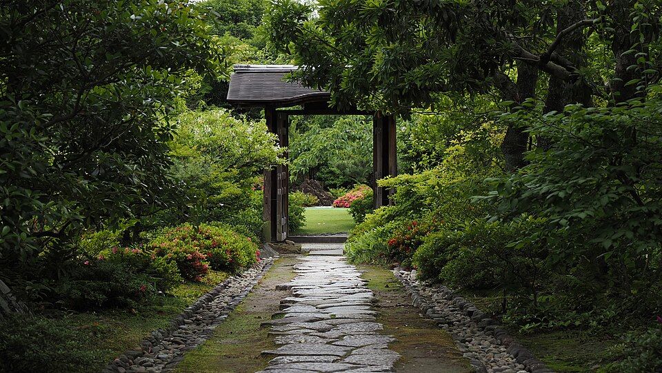 Urakuen Garden and Joan Teahouse