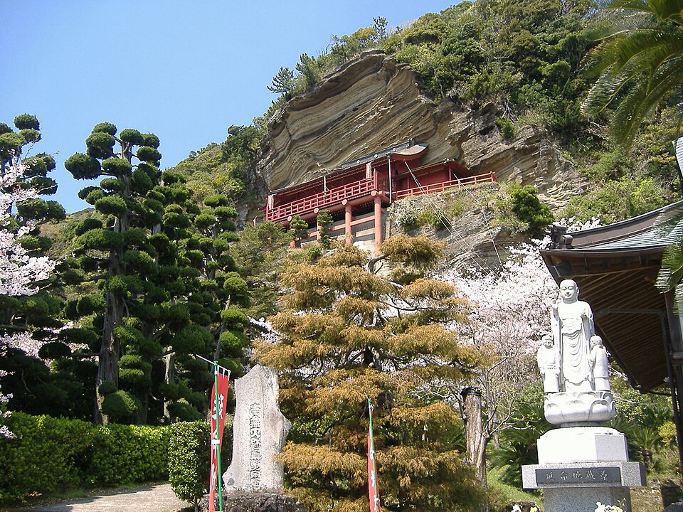 Daifuku-ji (Gake Kannon)