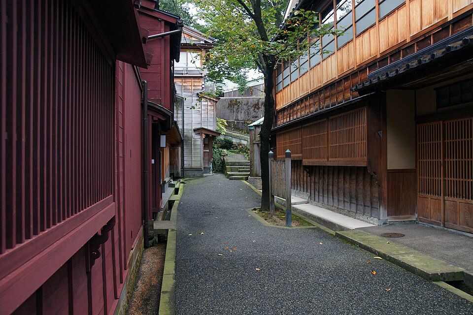 Kazuemachi Chaya District