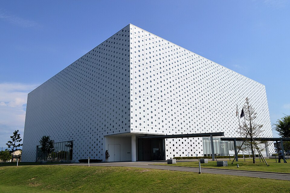Bibliothèque Umimirai de Kanazawa
