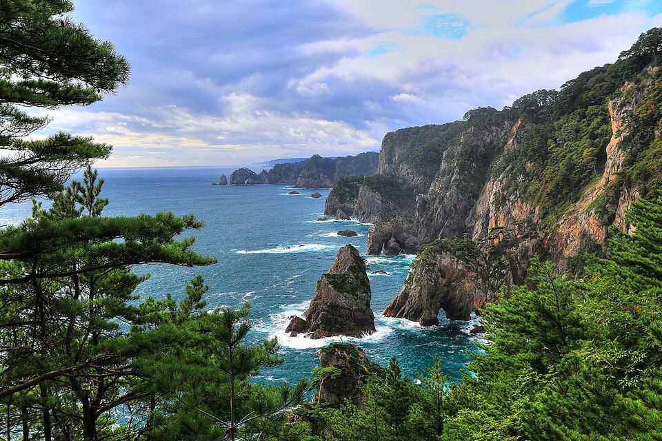 Kitayamazaki Cliffs
