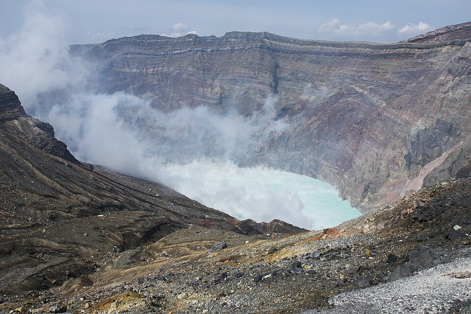 阿苏山 中岳火山口