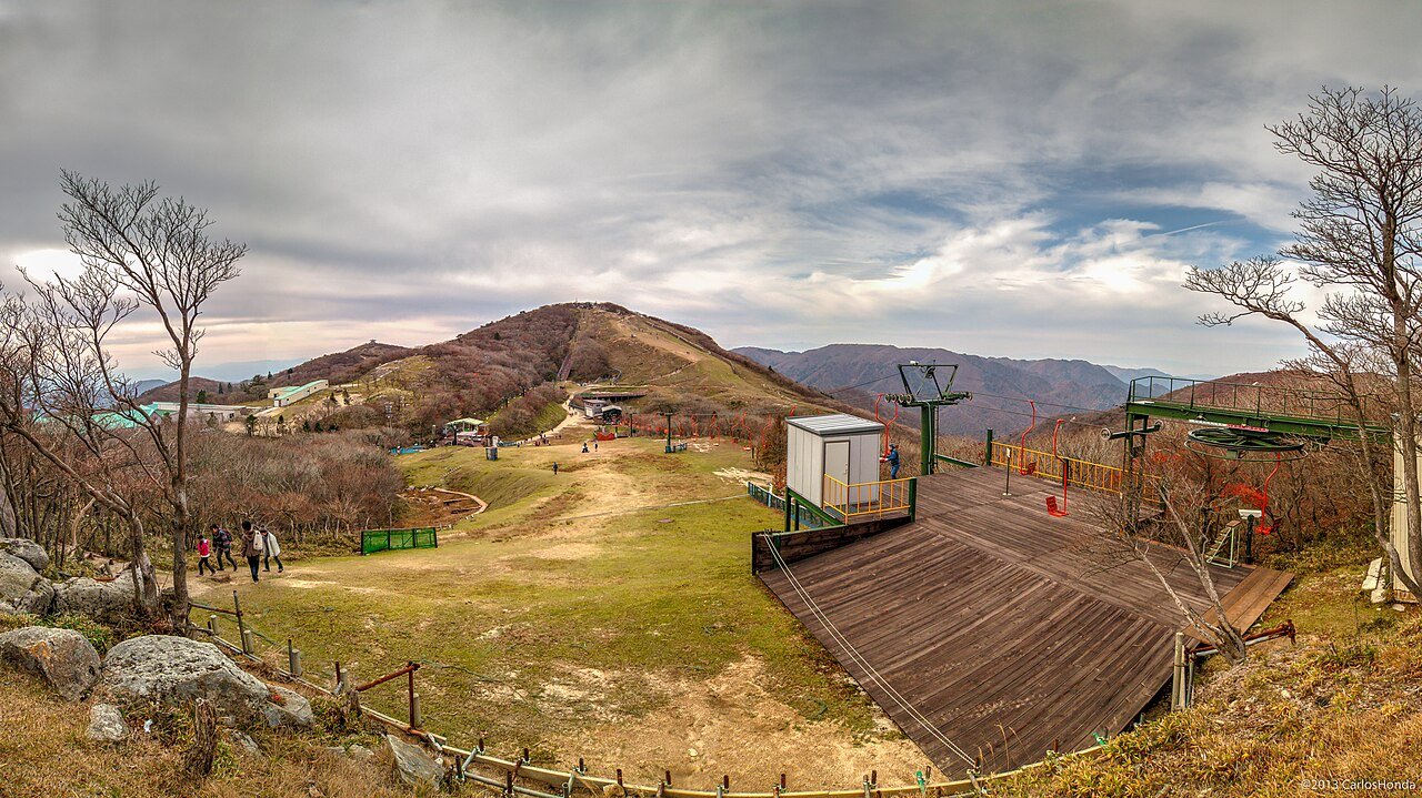 Mt. Gozaisho and Gozaisho Ropeway