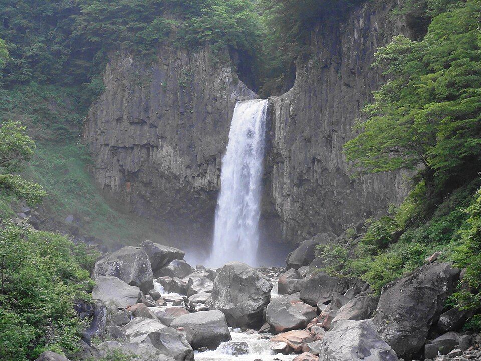 Naena Falls