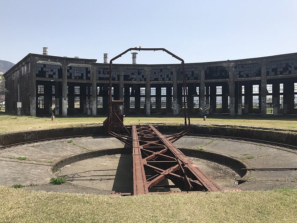 Former Bungo-Mori Roundhouse