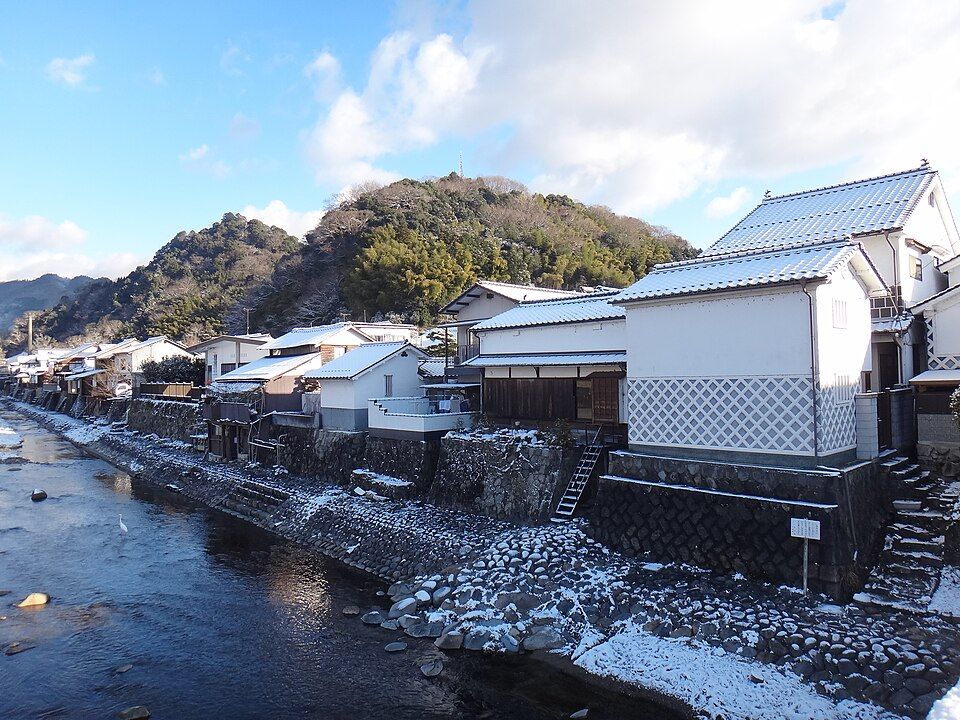 胜山町并保存地区