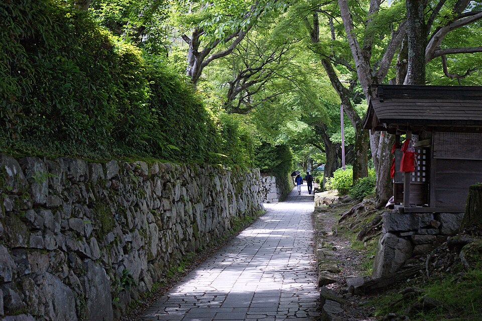 Ville de temples de Sakamoto