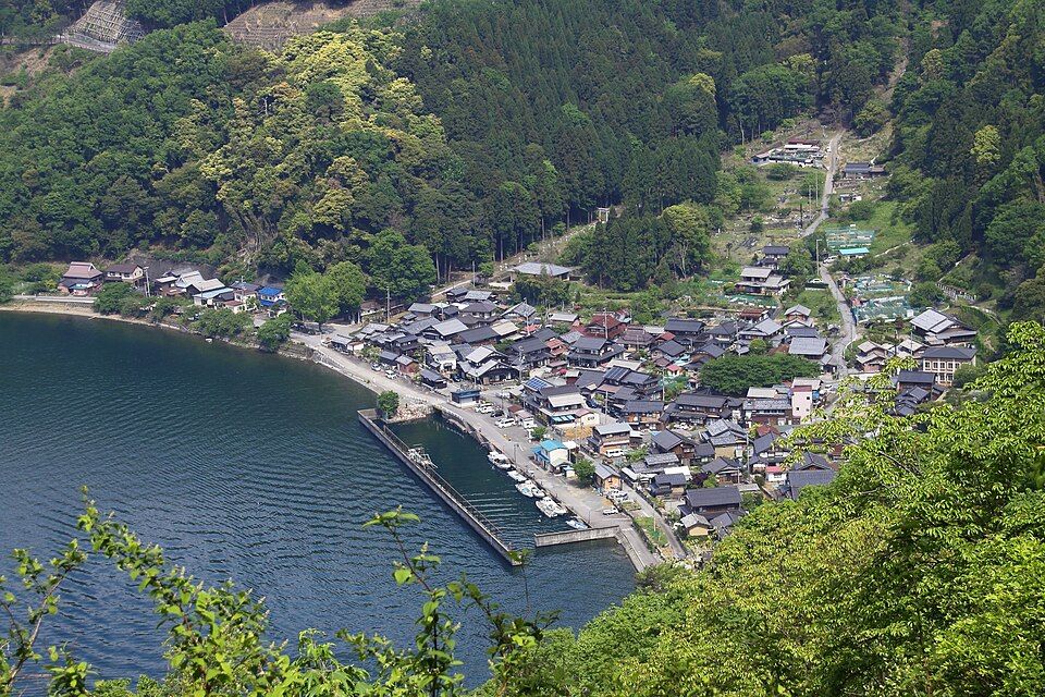 Sugaura Lakeside Village