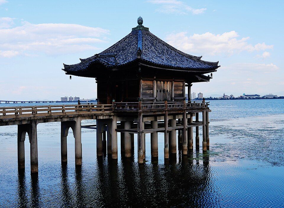 Ukimido Floating Hall (Mangetsu-ji)