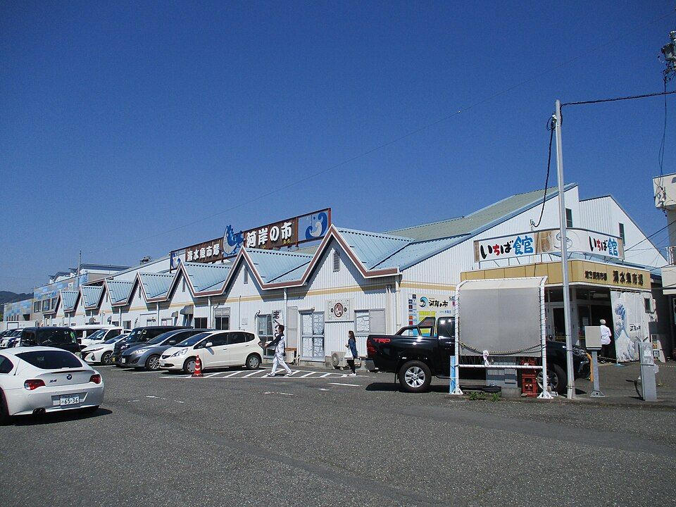 Shimizu Fish Market Kashi-no-Ichi
