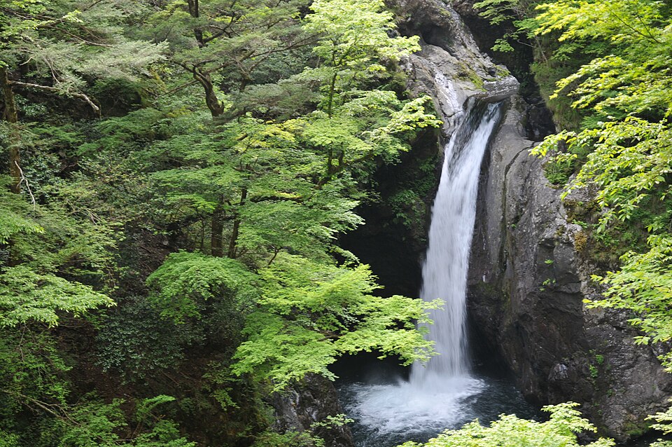 Okama Falls